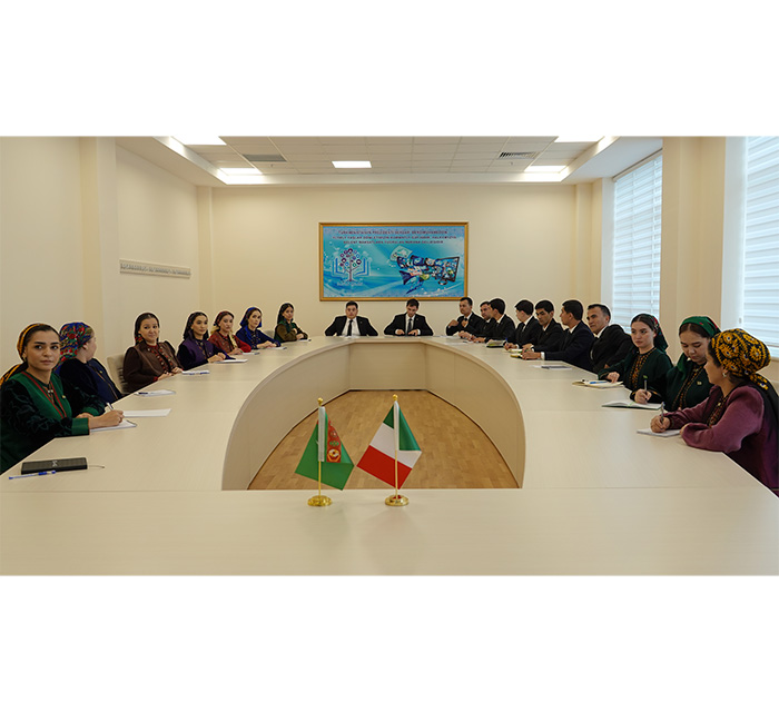 At a BRIDGE project seminar, civil servants from Central Asian countries improved their professional knowledge